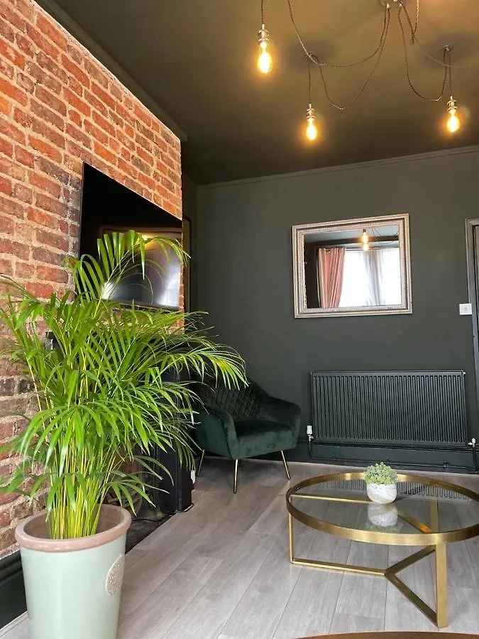 Salt Life One Bedroom Apartment Brighton