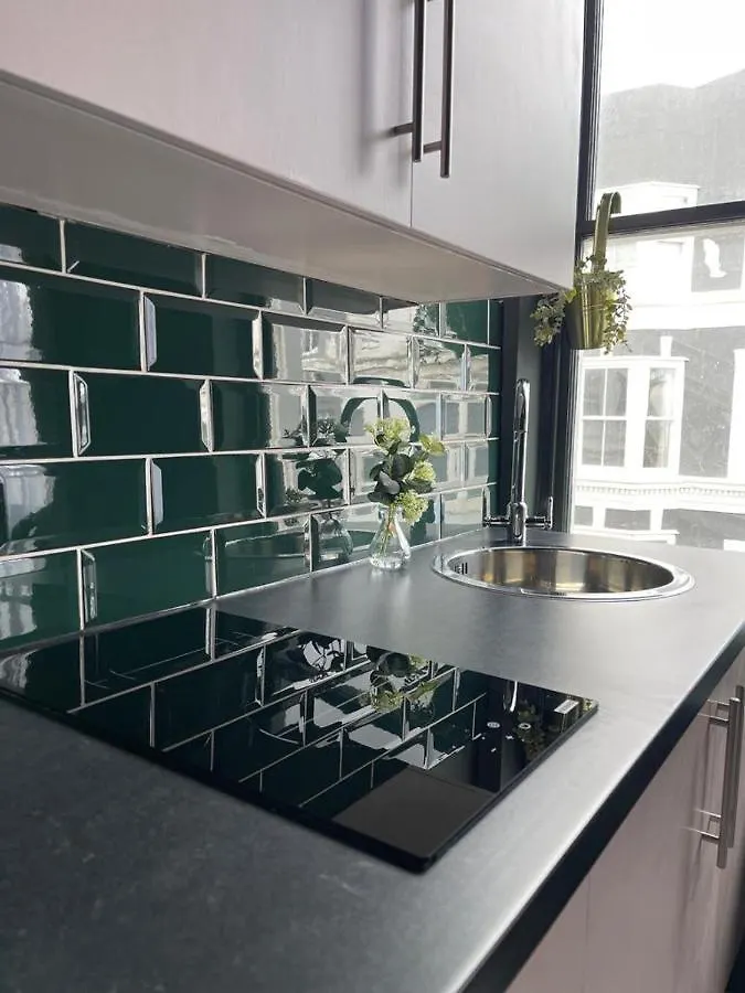 Salt Life One Bedroom Apartment 브라이턴